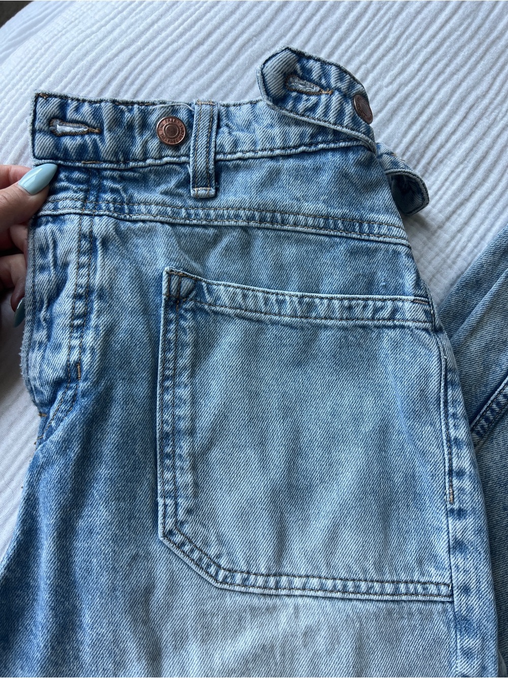 Free People Light Wash Straight / Wide Leg Women's Jeans